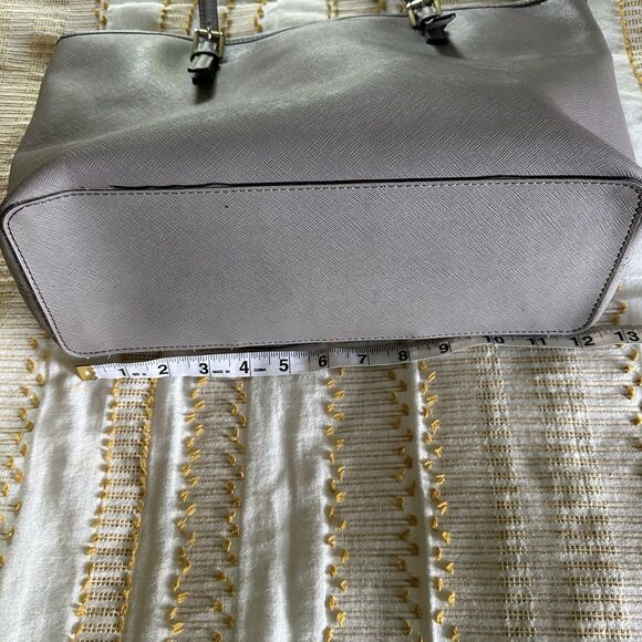 Michael Kors Jet Set Travel Micro-Stud Pearl Grey Saffiano Leather Tote Handbag - Picture 13 of 15